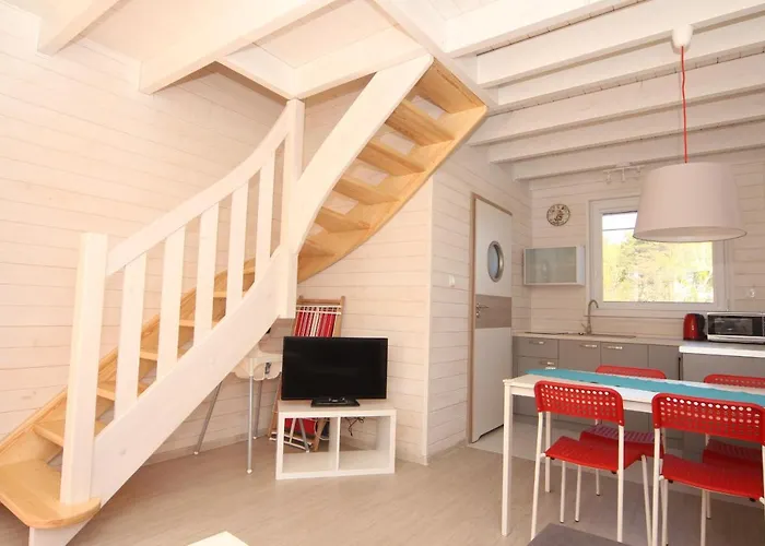 Sloneczna Kajuta - Apartmenty/domki Dębki